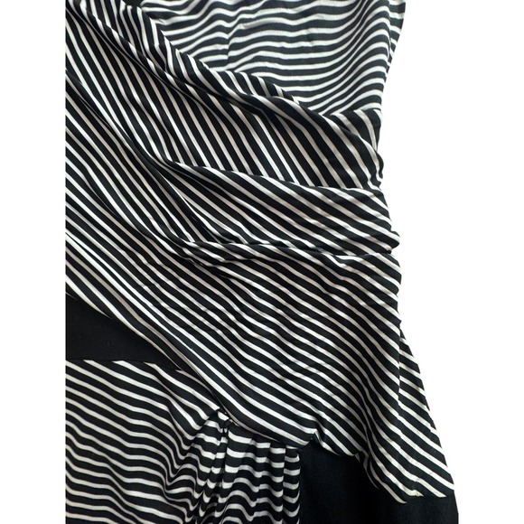 BCBGMAXAZRIA Dress Womens Medium Black White Stripe Ruched Sheath Short Sleeve - Picture 2 of 9